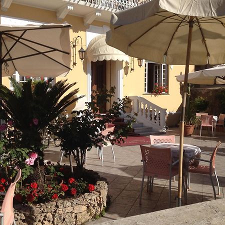 Hotel Villa Igea Alassio Esterno foto