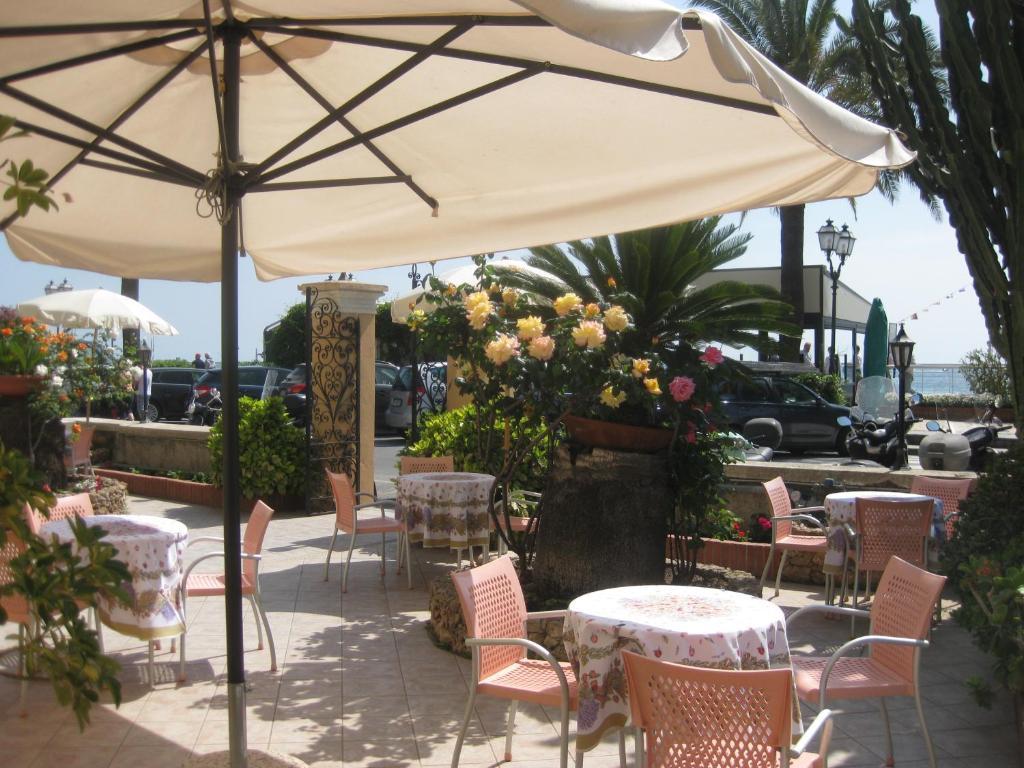 Hotel Villa Igea Alassio Esterno foto