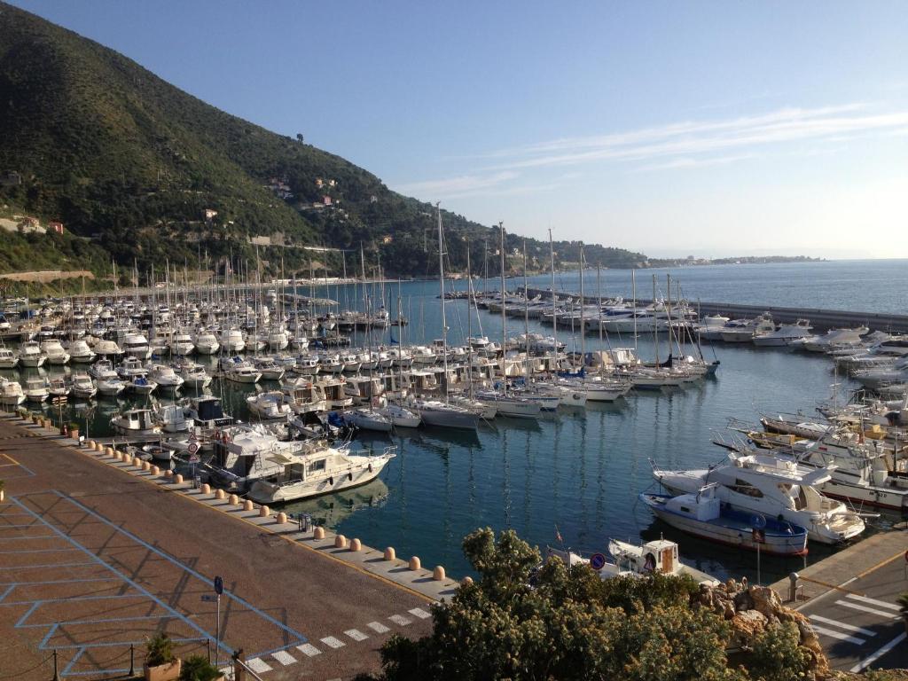 Hotel Villa Igea Alassio Esterno foto