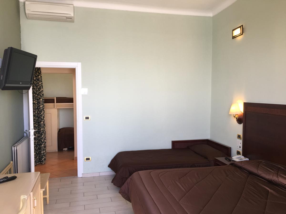 Hotel Villa Igea Alassio Esterno foto